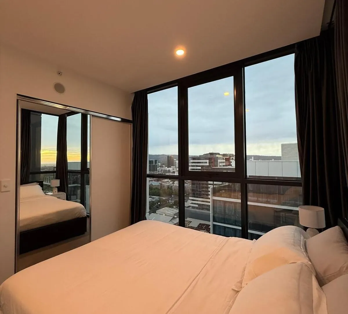אדלייד Urban Luxe Escape - Pool, Gym & Sauna - City Views